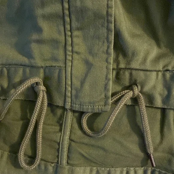 NEW Torrid hooded cropped utility jacket - Picture 8 of 12